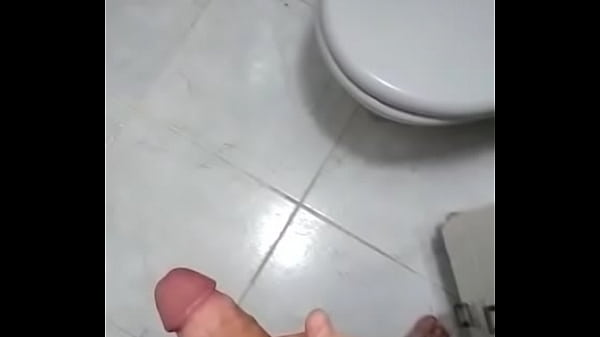 batendo bronha e esporrando 