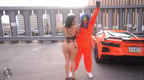 Play MP4 - Reeses Pieces Aka Officer Ramos Arrest Gibby The Clown For Public Porn And It Takes A Turn For The Best