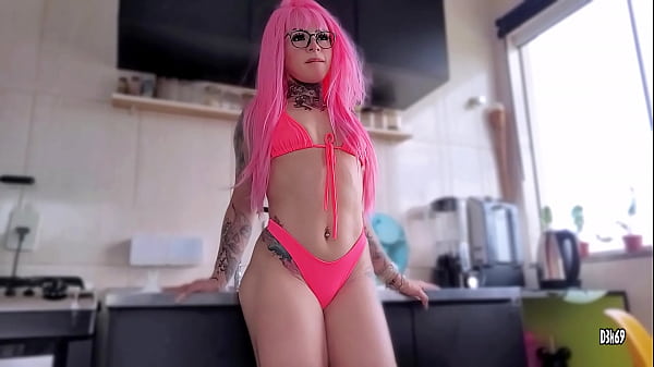 Latina_Tatuada_Precisa_de sua Bunda e Boca Fodida Profundamente