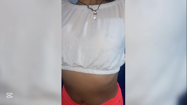 A blowjob from an 18  year old teenager in her room after a bath. She accidentally sends a video to her teacher. 