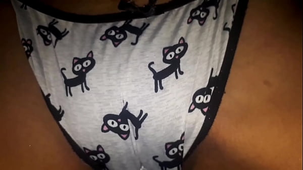 mi putita hermanastrasusy con calzoncitos ricos