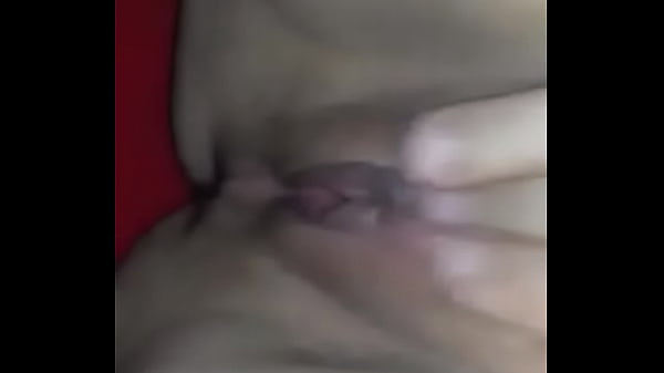 Brazuca_gostosa_se masturbando de novo