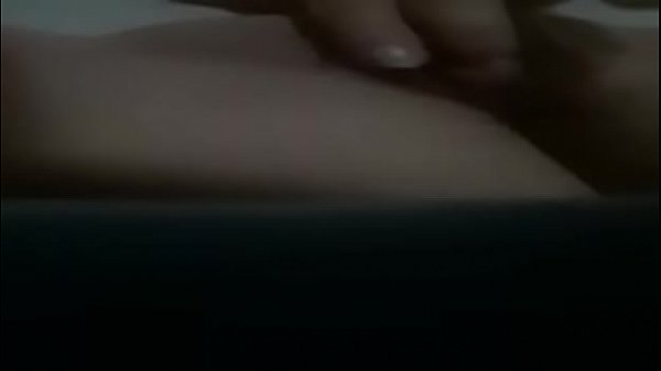 Nonton Arique&ntilde;a - Mi Novia De Arica Se Frota La Vagina 1 thumbnail