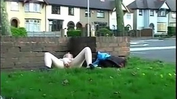 Mature masturbates in public 