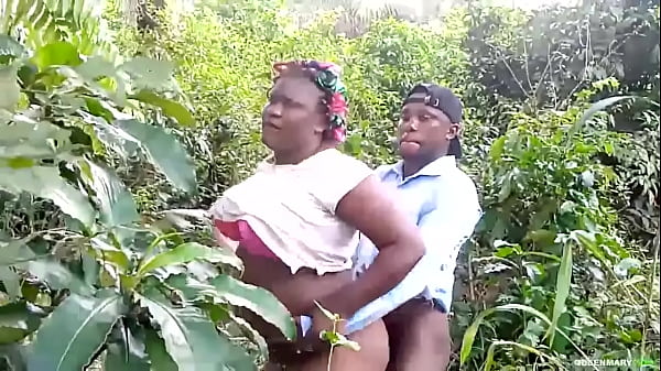 Play MP4 - Two lovers caught fucking in the bush on Sunday