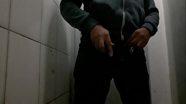 Play MP4 - Paja ba&ntilde;o P&uacute;blico