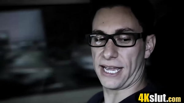 Cute teen gets fucked by her driver instructor guy 