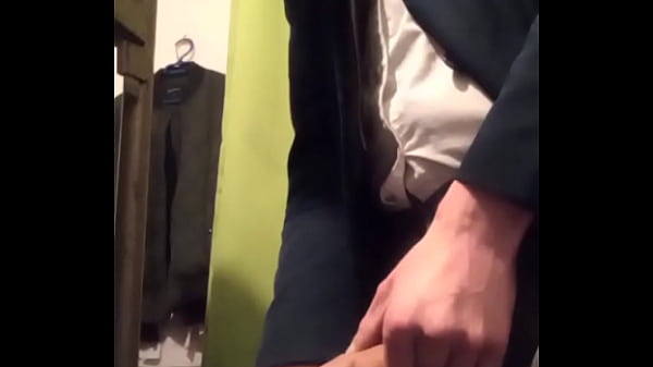 Criss tiene mucha sed despu&eacutes de la escuela