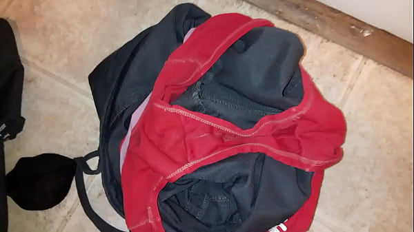 Play MP4 - Smelling sister in law's panties