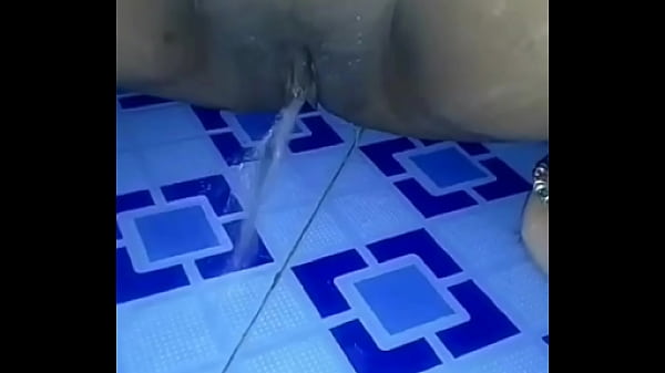 See and enjoy indian teen girl fresh pooku 