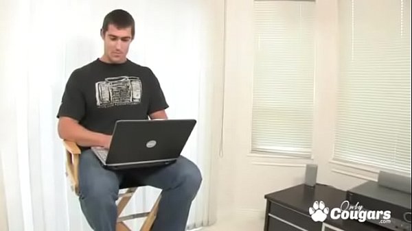 Play MP4 - Karmella Lets A Guy She Just Met Put His Dick Inside Her