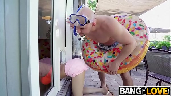 Doggy Style at The Doggie Door_Jocelyn Stone