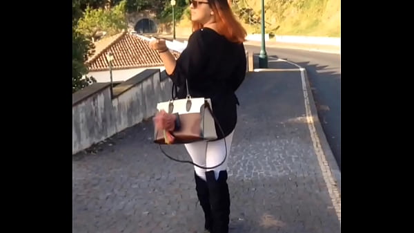 Play MP4 - Omg olha o bumbum da Mia Amaral