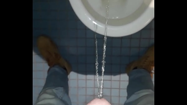 Meando un buen chorro 