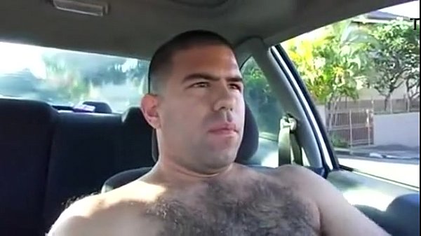 Play MP4 - Punhetando na rua&excl;