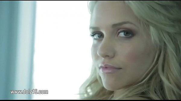 Play MP4 - Cock in her unbelievable blonde pussy