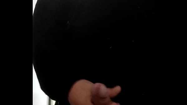 Play MP4 - handjobs in the work