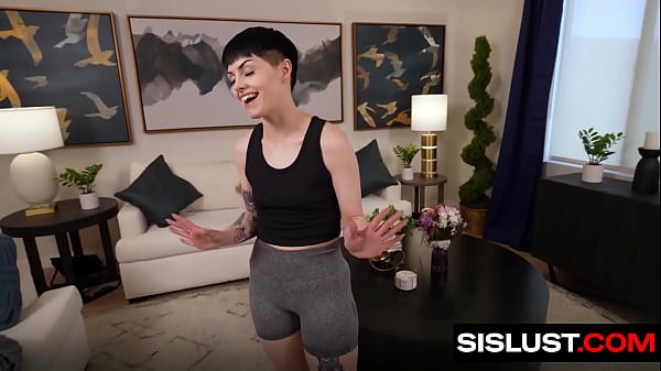 Stepsister decides to thank austin for his support sislust 