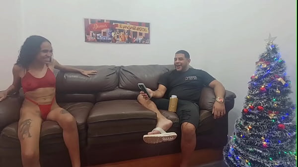 Parte 01 Surfistinha nosofá com Leo ogro revela que se arrepende de ter abandonado a_filha e_foi trabalhar emcabarépor estar no tédio em_casa