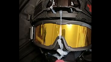 Play MP4 - Tactical boy gets cumshot in the face&period; Who's next&quest;