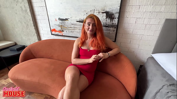 Casada insaciável dandoo cú na Cuckold House_com permissão do esposo