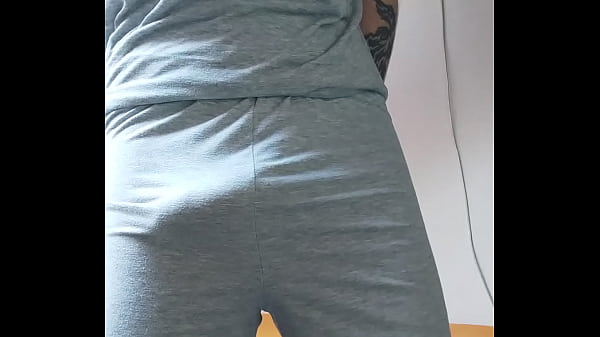 Play MP4 - He measured his cock