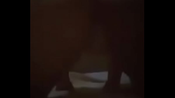 Play MP4 - moviendo mi culo