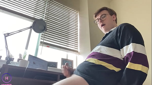 Play MP4 - i really should be studying but