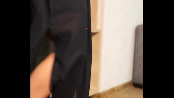 Nonton Elegant Dame In Evening Dress Enjoys Servant&rsquo;s Load thumbnail