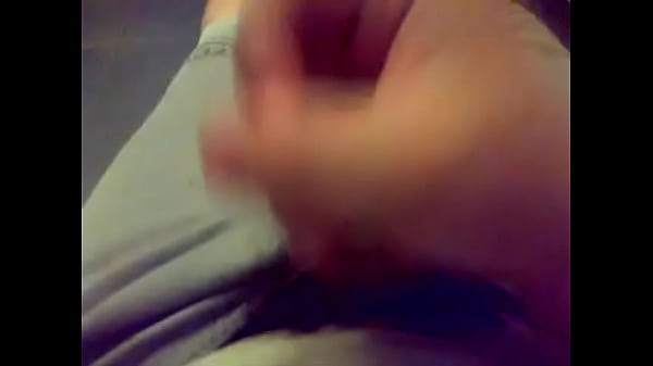 Pajeandome hasta acabar mucha lechita