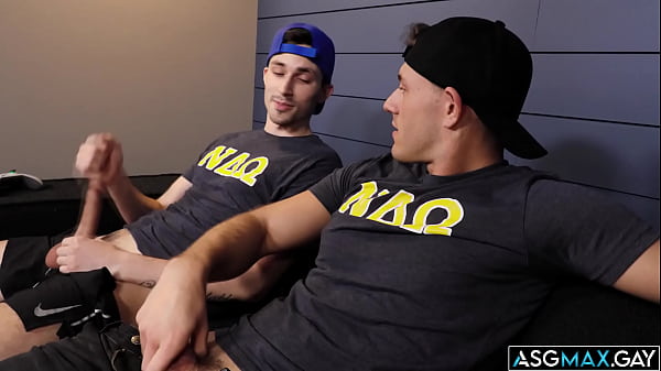 Frats Kane Fox and Ryder Owens compare dick size 