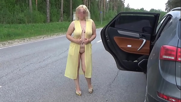 Summer Milf Walking Naked Of The Road thumbnail