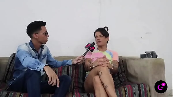 La familia siente verguenza a raiz de que ha empezado su transformaci&oacute;n 