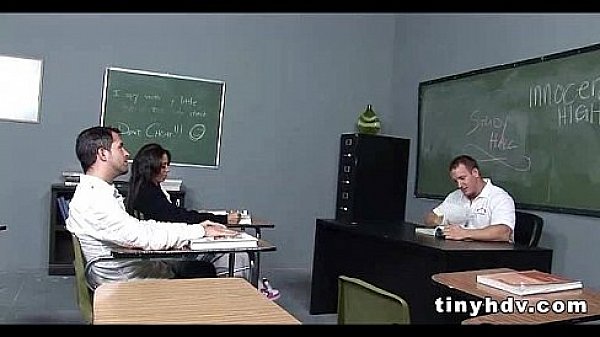 Nonton Wet Teen Pussy Gia Steel 3 91 thumbnail