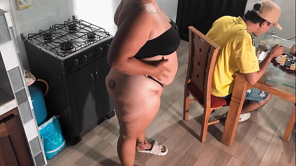 Play MP4 - My neighbor helps me spend the night and in the end I get a good fuck