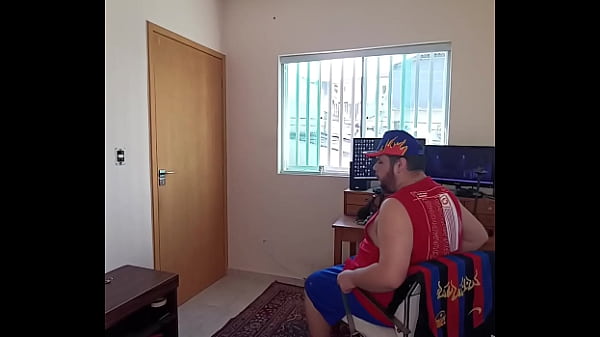 Amigo Me Pegou Batendo Punheta E Eu Comi Ele (completo) thumbnail