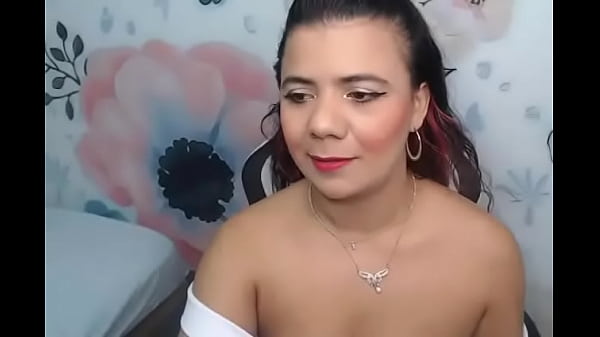 Salma29 regresando al show seductor 