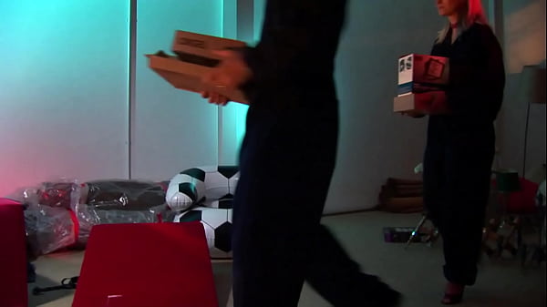 Nonton Darina Gets Fucked And Gets Her Tits Jizzed On thumbnail