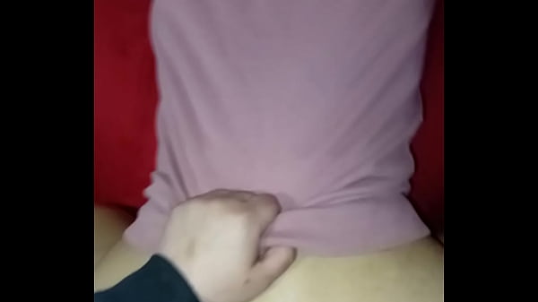 Sexo oral y vaginal con mi compa&ntilde;ero de trabajo le chupo la verga y me pone en cuatro