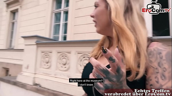 Play MP4 - T&auml;towierte kurvige deutsche Teen mit dicken Br&uuml;sten abgeschleppt