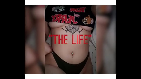 Nonton Honii Introduction To The World thumbnail