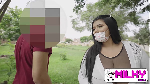 Play MP4 - Ella puso una sola condici&oacute;n para seguir grabando porno y fue follar con un desconocido&hellip;&period; La super tetona Mishell is back