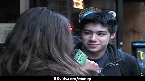 Amateur Chick Takes Money For A Fuck 26 thumbnail