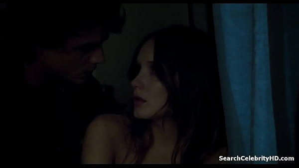 Ana Girardot - Les Revenants S02E02 (2015) 