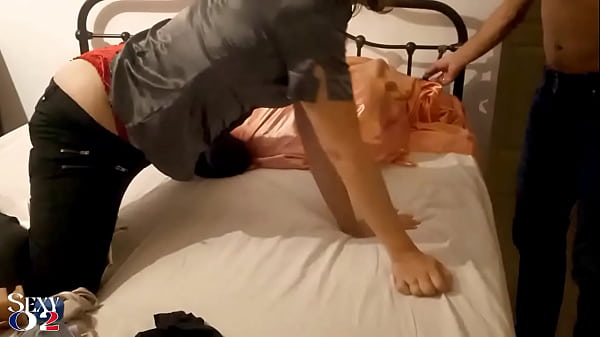 Play MP4 - 1768 &lpar;01&rpar; - French Amateur Slut&comma; Black Leather Pants&comma; Satin Red Panties&comma; Stockings&comma; Heels&comma; Doggy Style&comma; Blowjob&comma; Rimming