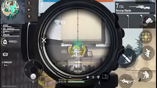 tocando uma siririca e jogando (gozei demais)
