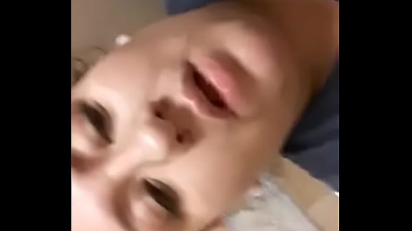 Phstar pinguinaxxx rubbing her phat pussyin pubilc