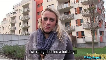 Hardcore sex in the freezing weather public agent