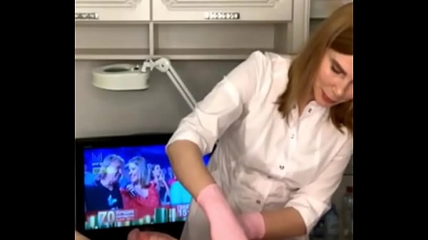 The Client Splashed Cum All Over The Place While Sugarnadya Was Shaving His Dick thumbnail