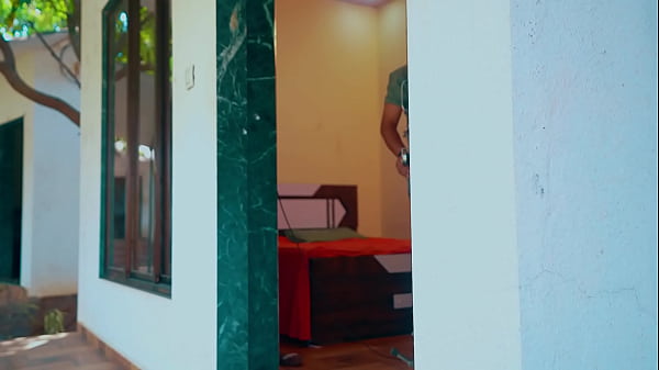 Play MP4 - Stranger man fucks his neighbour Bhabhi by seeing her naked hot figure